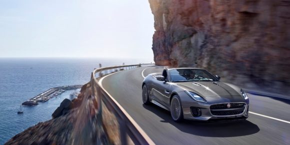 Jaguar F-Type 2017: Pequeños cambios estéticos, compatibilidad con GoPro y una nueva versión F-Type 400 Sport