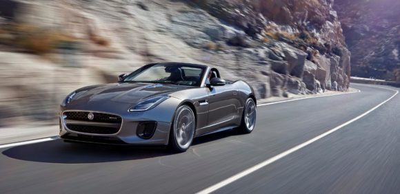 Jaguar F-Type 2017: Pequeños cambios estéticos, compatibilidad con GoPro y una nueva versión F-Type 400 Sport