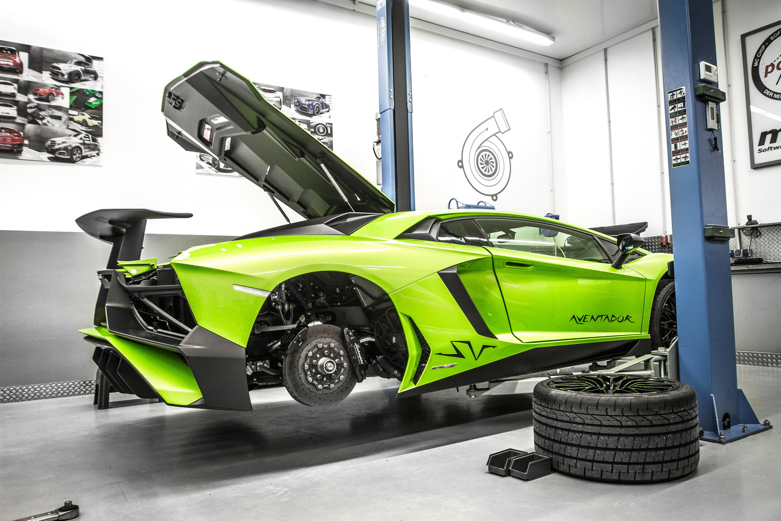 Mcchip-DKR aumenta la musculatura del Lamborghini Aventador SV