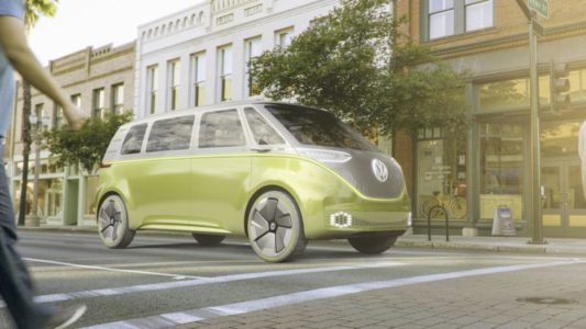 Volkswagen I.D. Buzz Concept: La Kombi más hippie, con 600 kilómetros de autonomía... de origen eléctrico