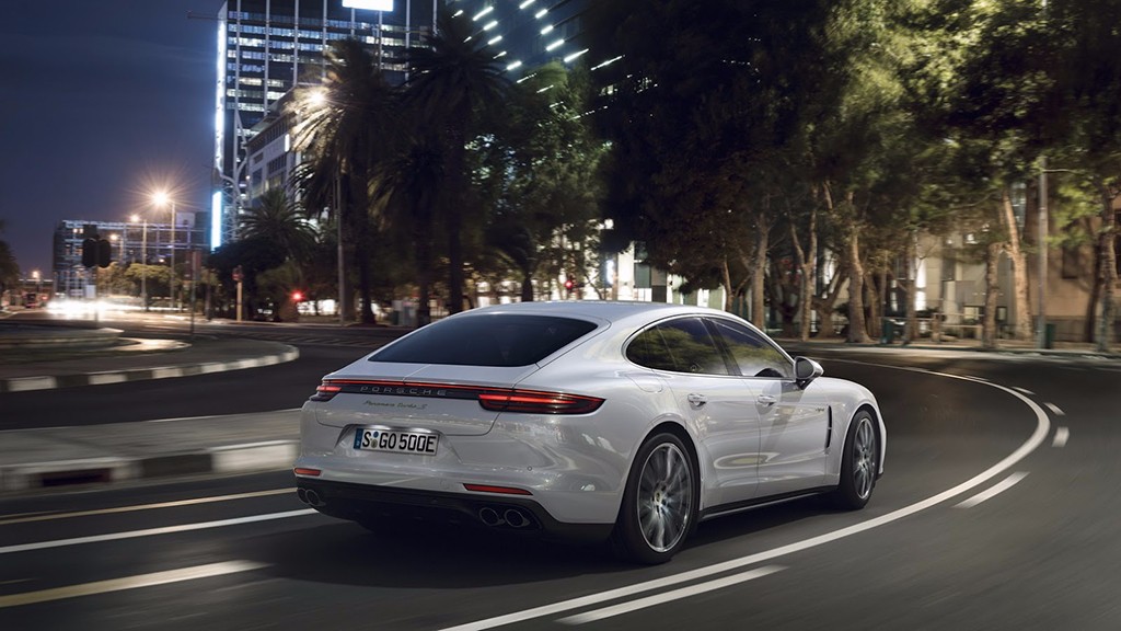 Porsche prepara un súper Panamera: tendrá más de 800 caballos