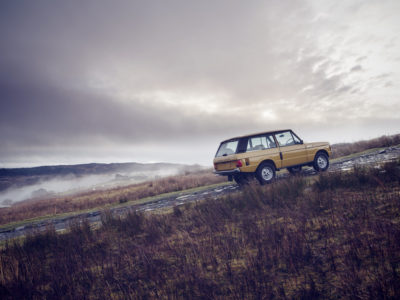 Range Rover Reborn: ¿Estás dispuesto a pagar casi 160.000 euros por un Range Rover de los 70 restaurado?