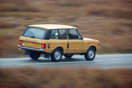 Range Rover Reborn: ¿Estás dispuesto a pagar casi 160.000 euros por un Range Rover de los 70 restaurado?