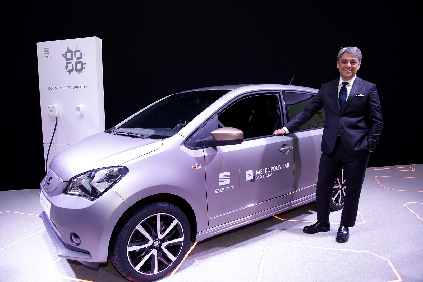 SEAT presenta el prototipo e-Mii en el MWC 2017: El adelanto el Mii eléctrico