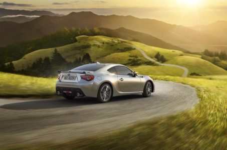 Subaru BRZ 2017: Retoques quirúrgicos y mecánicos para el coupé de propulsión trasera