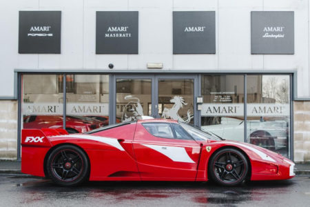 ¿Tienes suelto? Por poco más de 11 millones de euros puedes hacerte con el ¿único? Ferrari FXX Evoluzione matriculado en el mundo