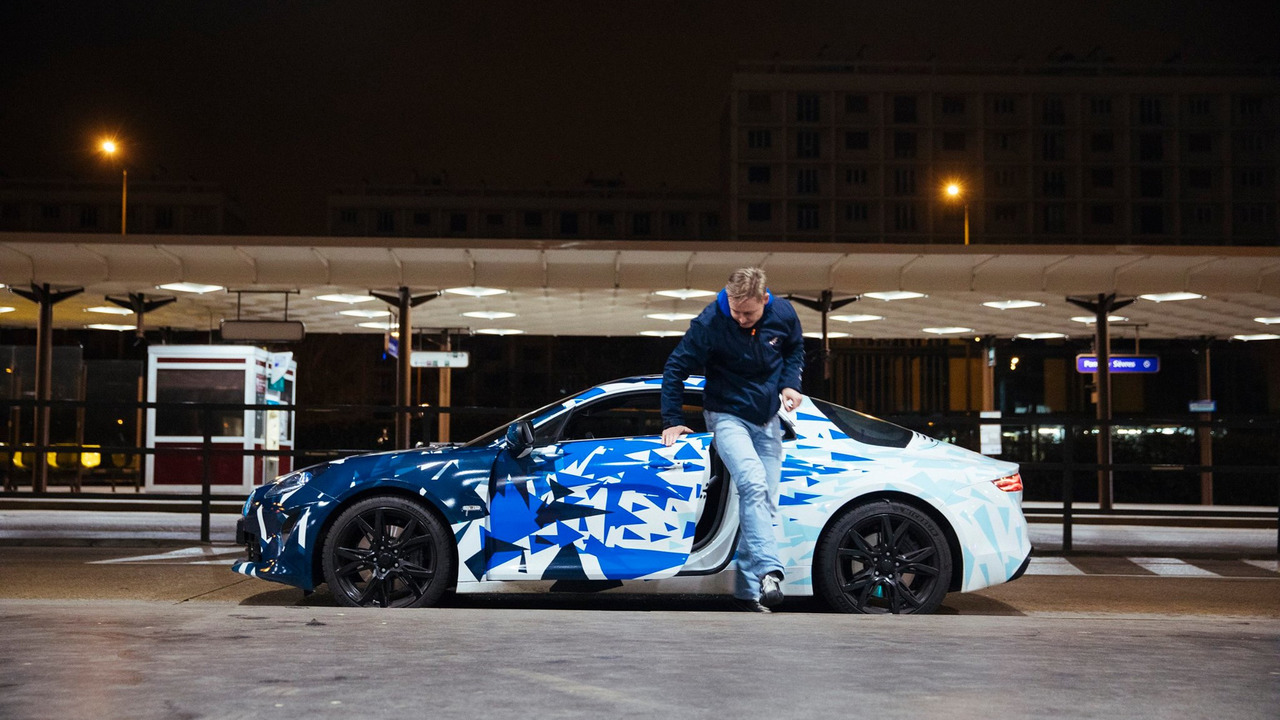 Una noche en París con el nuevo Alpine A120