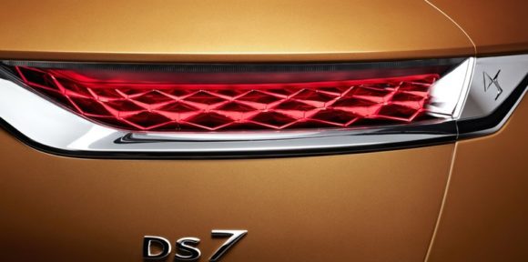 DS7 Crossback: Así es el SUV francés con motores de hasta 300 CV y conducción autónoma