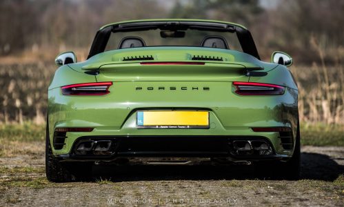 El Porsche 911 Turbo S Cabriolet de Edo Competition luce con este llamativo verde