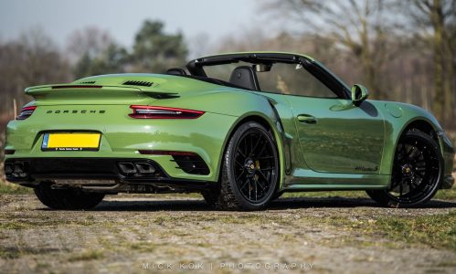 El Porsche 911 Turbo S Cabriolet de Edo Competition luce con este llamativo verde