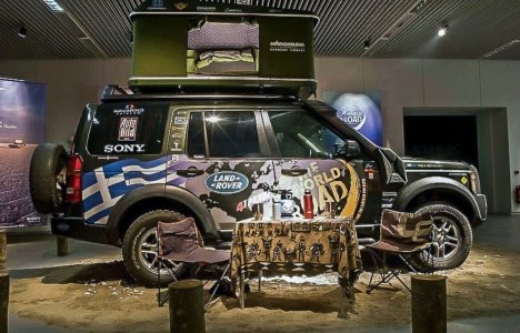 Este Land Rover ha dado la vuelta al mundo... y ahora puede ser tuyo por 24.000 euros