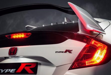 ¡Oficial! El nuevo Honda Civic Type R llega con un motor 2.0 VTEC Turbo y 320 CV