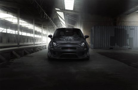 ¿Pagarías 58.500 euros por un Abarth 595 con más de 400 CV y bodykit en fibra de carbono?