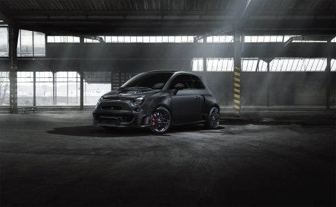 ¿Pagarías 58.500 euros por un Abarth 595 con más de 400 CV y bodykit en fibra de carbono?