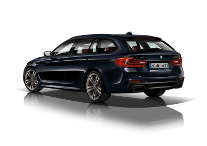 BMW M550d xDrive: Cuatro turbos, 400 CV de potencia y el cuño de M Performance