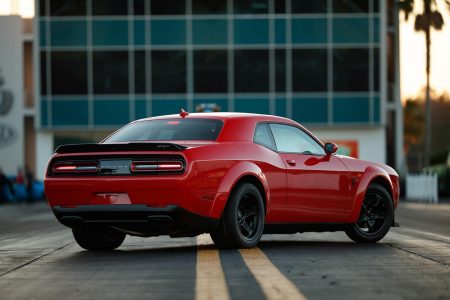 Dodge Challenger SRT Demon: 852 CV y un 0-96 km/h en 2,3 segundos, hacer Drag es posible con un coche de serie