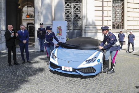 La policía italiana estrena nueva montura: ¡Un nuevo Lamborghini Huracán!