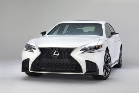 Lexus LS 500 F Sport: La berlina de alta gama japonesa se decanta por un V6 biturbo de 3.5 litros y 421 caballos