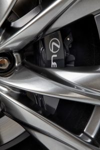 Lexus LS 500 F Sport: La berlina de alta gama japonesa se decanta por un V6 biturbo de 3.5 litros y 421 caballos