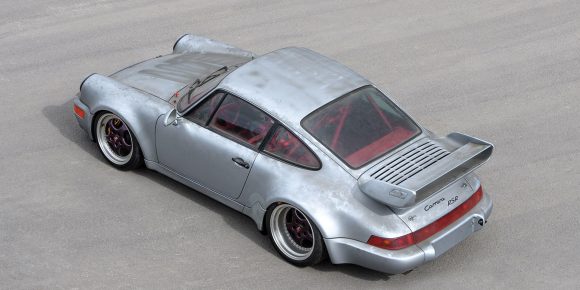 ¿Son tiempos para especular con coches? Sale a subasta un Porsche 911 RSR 3.8 de 1993 con 10 kilómetros