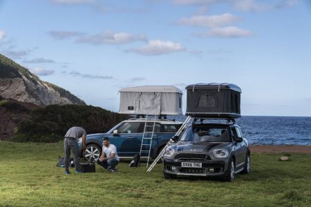 Acampar en la montaña con tu MINI Countryman nunca había estado tan fácil