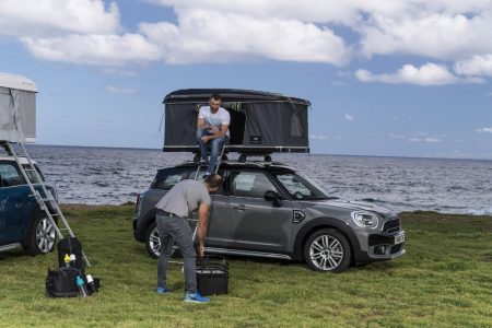 Acampar en la montaña con tu MINI Countryman nunca había estado tan fácil