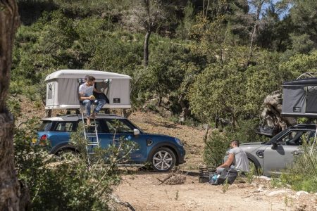 Acampar en la montaña con tu MINI Countryman nunca había estado tan fácil