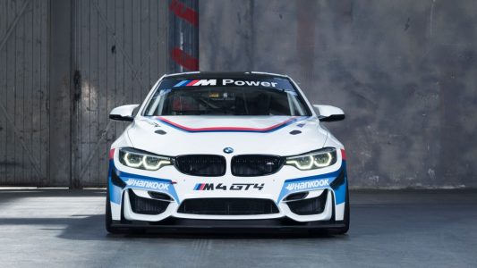 El BMW M4 GT4 ya es oficial: La bestia de competición arrancará en los 169.000 euros