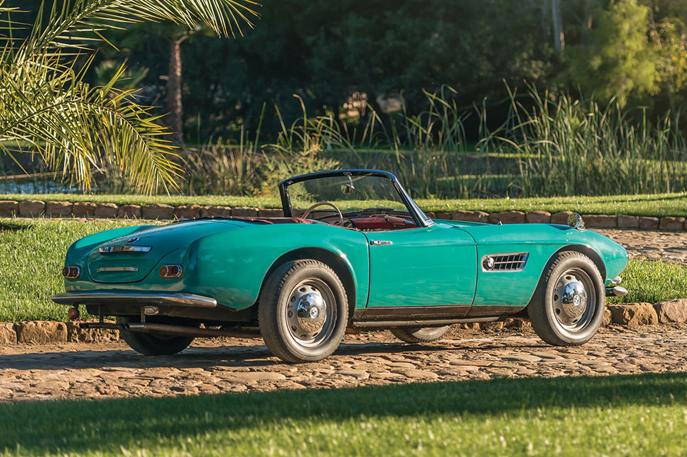 ¿Quieres hacerte con uno de los 252 BMW 507 Roadster? RM Sotheby's lo sacará a subasta