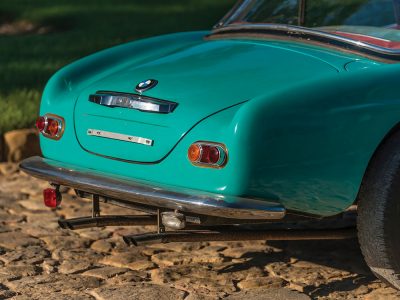 ¿Quieres hacerte con uno de los 252 BMW 507 Roadster? RM Sotheby's lo sacará a subasta