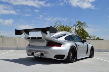 ¿Te gastarías 270.000 euros en un Porsche 911 GT2 con más de 1.000 CV?