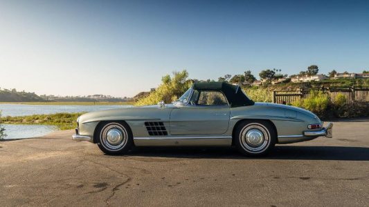 A subasta un Mercedes 300 SL Roadster de 1960 que podría superar el millón de euros