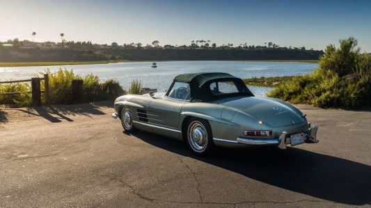 A subasta un Mercedes 300 SL Roadster de 1960 que podría superar el millón de euros