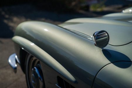 A subasta un Mercedes 300 SL Roadster de 1960 que podría superar el millón de euros