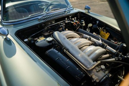 A subasta un Mercedes 300 SL Roadster de 1960 que podría superar el millón de euros