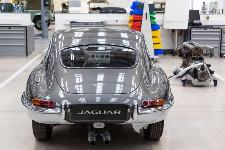 ¡Espectacular! Así es el nuevo talleres de clásicos de Jaguar Land Rover bautizado como Classic Works