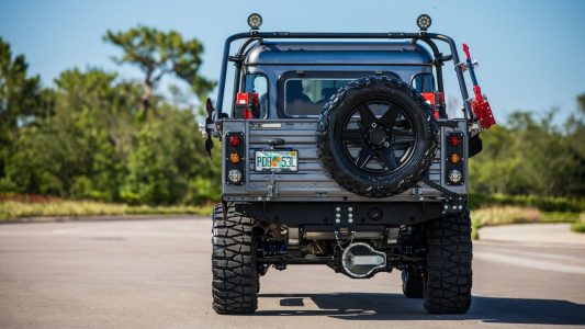 ¿Un Land Rover Defender con un motor V8 LS3 y que vale más de 250.000 euros? Así es Project Viper