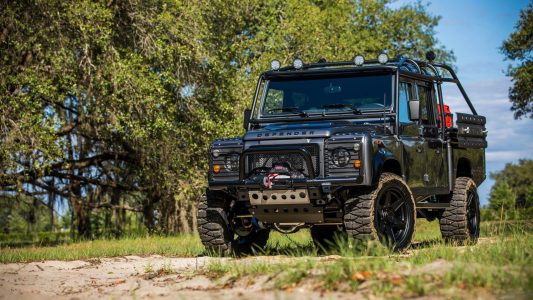 ¿Un Land Rover Defender con un motor V8 LS3 y que vale más de 250.000 euros? Así es Project Viper