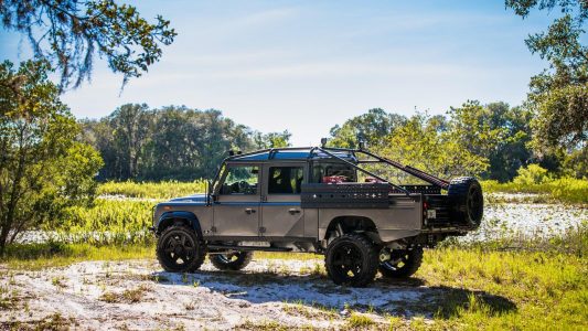 ¿Un Land Rover Defender con un motor V8 LS3 y que vale más de 250.000 euros? Así es Project Viper