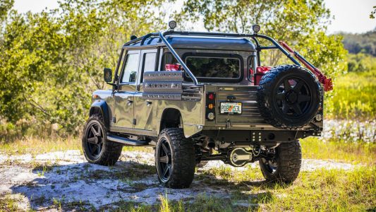 ¿Un Land Rover Defender con un motor V8 LS3 y que vale más de 250.000 euros? Así es Project Viper