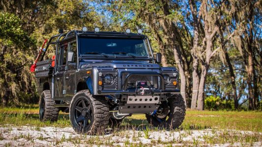 ¿Un Land Rover Defender con un motor V8 LS3 y que vale más de 250.000 euros? Así es Project Viper