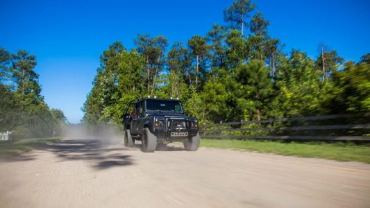 ¿Un Land Rover Defender con un motor V8 LS3 y que vale más de 250.000 euros? Así es Project Viper