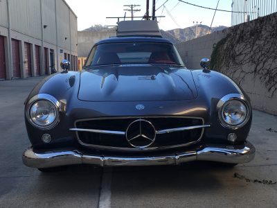 ¿Una réplica del Mercedes 300 SL "alas de gaviota" basado en el SLK? Existe y está a la venta