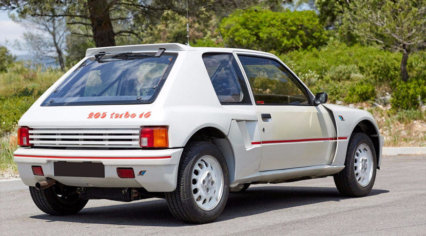 ¡Como nuevo! A subasta un Peugeot 205 T16 con tan sólo 248 kilómetros