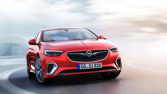 El nuevo Opel Insignia GSI luce así con 260 CV: ¡Larga vida a los GSI!