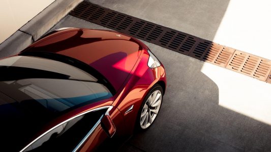 Todos los detalles del Tesla Model 3: Hasta 500 kilómetros de autonomía y lista de precios