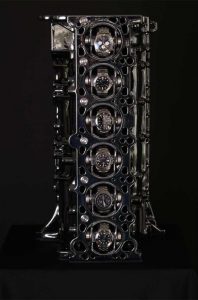 Vida nueva, utilidad nueva: Este motor de BMW M3 es ahora un expositor de relojes