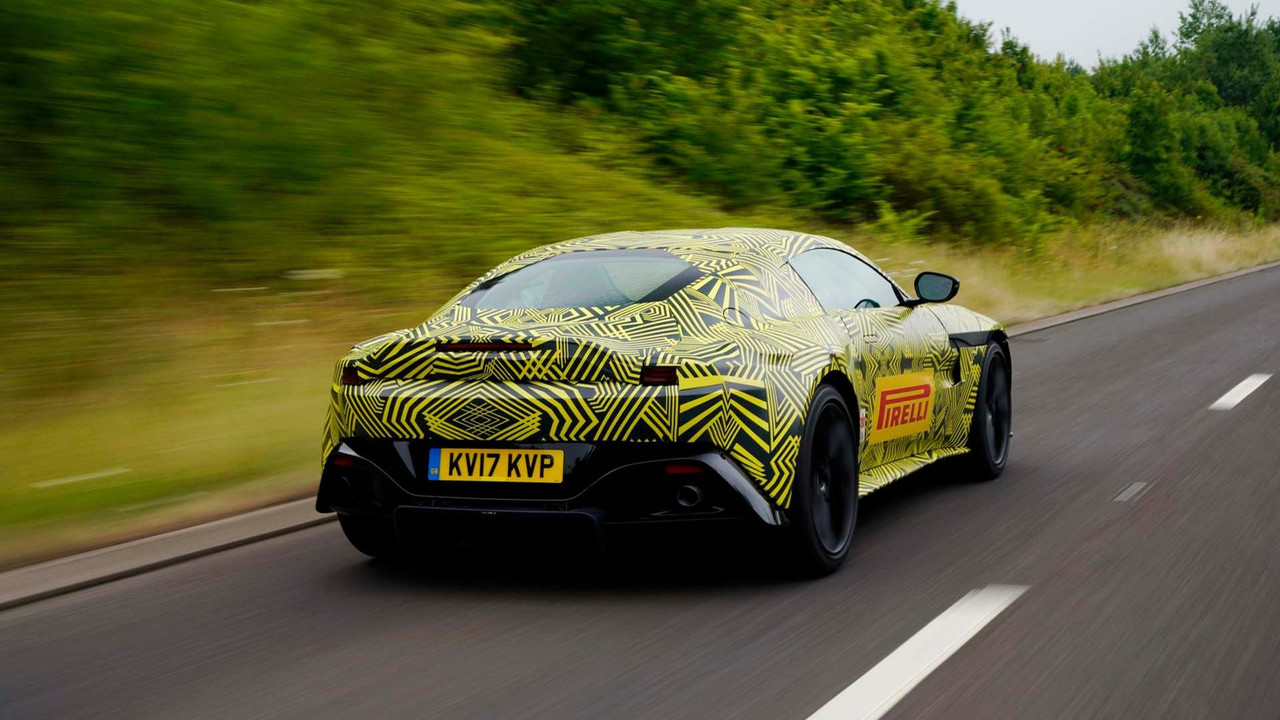Oficial: primer vistazo al nuevo Aston Martin V8 Vantage