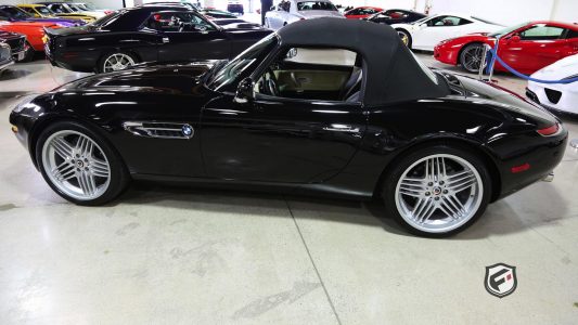 ¿Quieres un rarísimo BMW Z8 Alpina? Ahora puedes hacerte con uno, date prisa antes de que sigan subiendo más de precio...