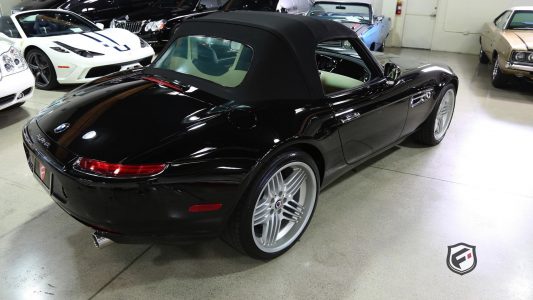 ¿Quieres un rarísimo BMW Z8 Alpina? Ahora puedes hacerte con uno, date prisa antes de que sigan subiendo más de precio...